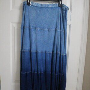 Tiered denim skirt